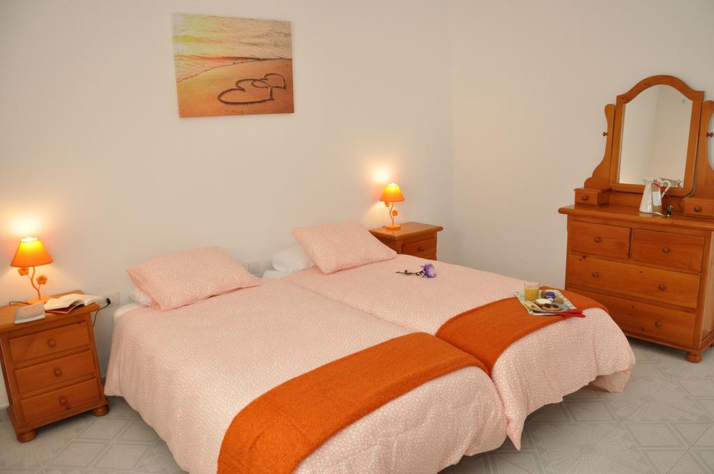 La Casita De Mari Carmen Landhaus Mala